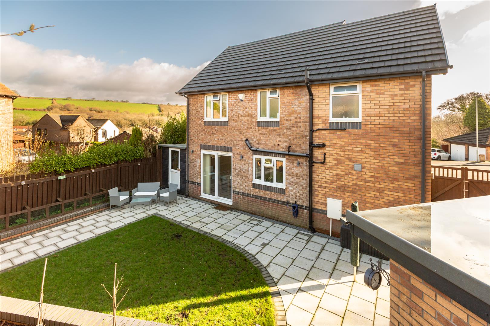 Ffordd Taliesin, Killay, Swansea, SA2 7DF